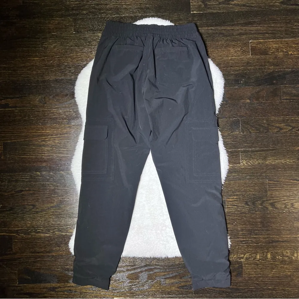 Athleta Chelsea Cargo Lined Jogger Pant in Black - Image 9