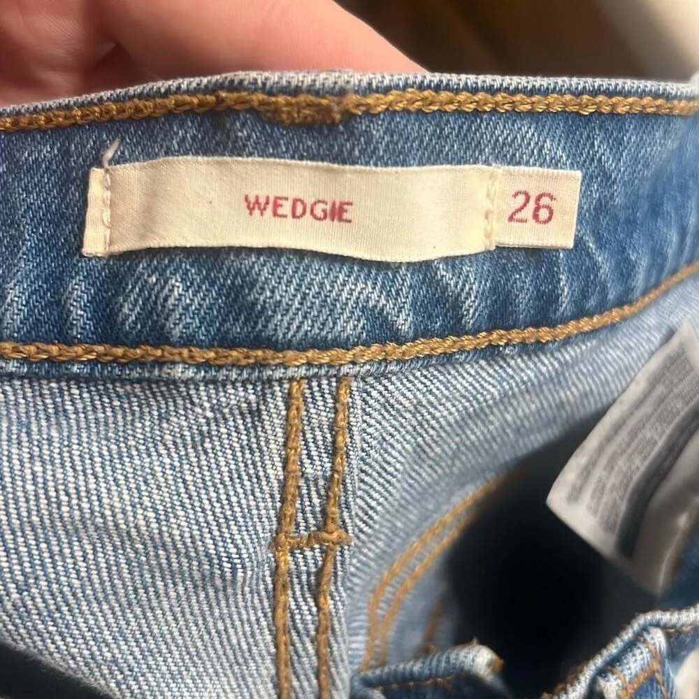 ✨Levi's® Wedgie Icon Fit Ripped Straight Leg Sz 26 Jeans✨ - Image 8