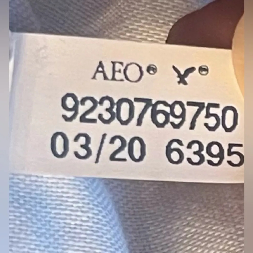 American Eagle distressed shorts, size small - Image 9