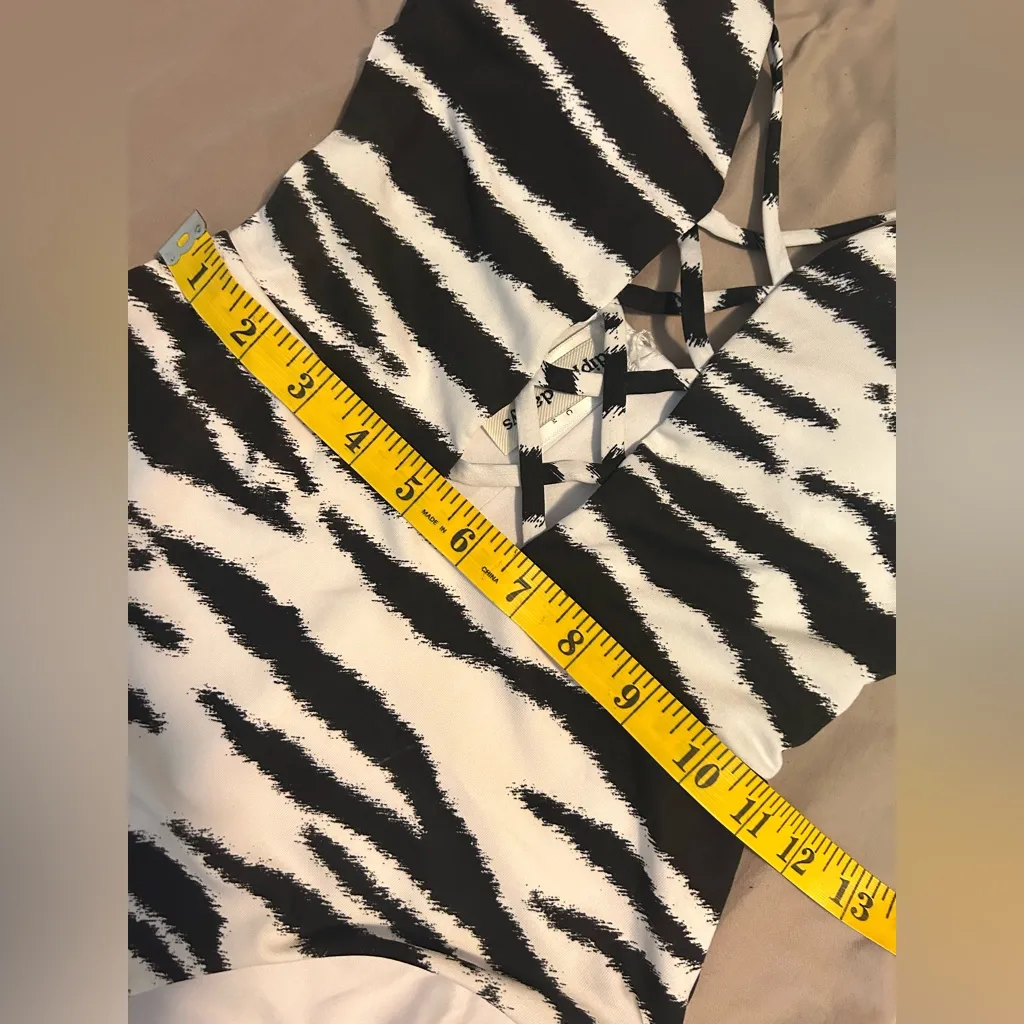 NWT Dippin’ Daisy’s One Bliss Zebra Print One Piece Bathing Suit Size S Swimwear - Image 11
