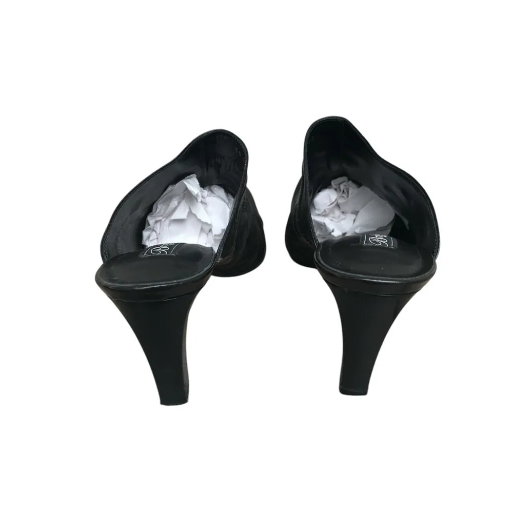 Brighton Rubens Krinkle Black Leather Medallion Mules . size 8 M. - Image 5