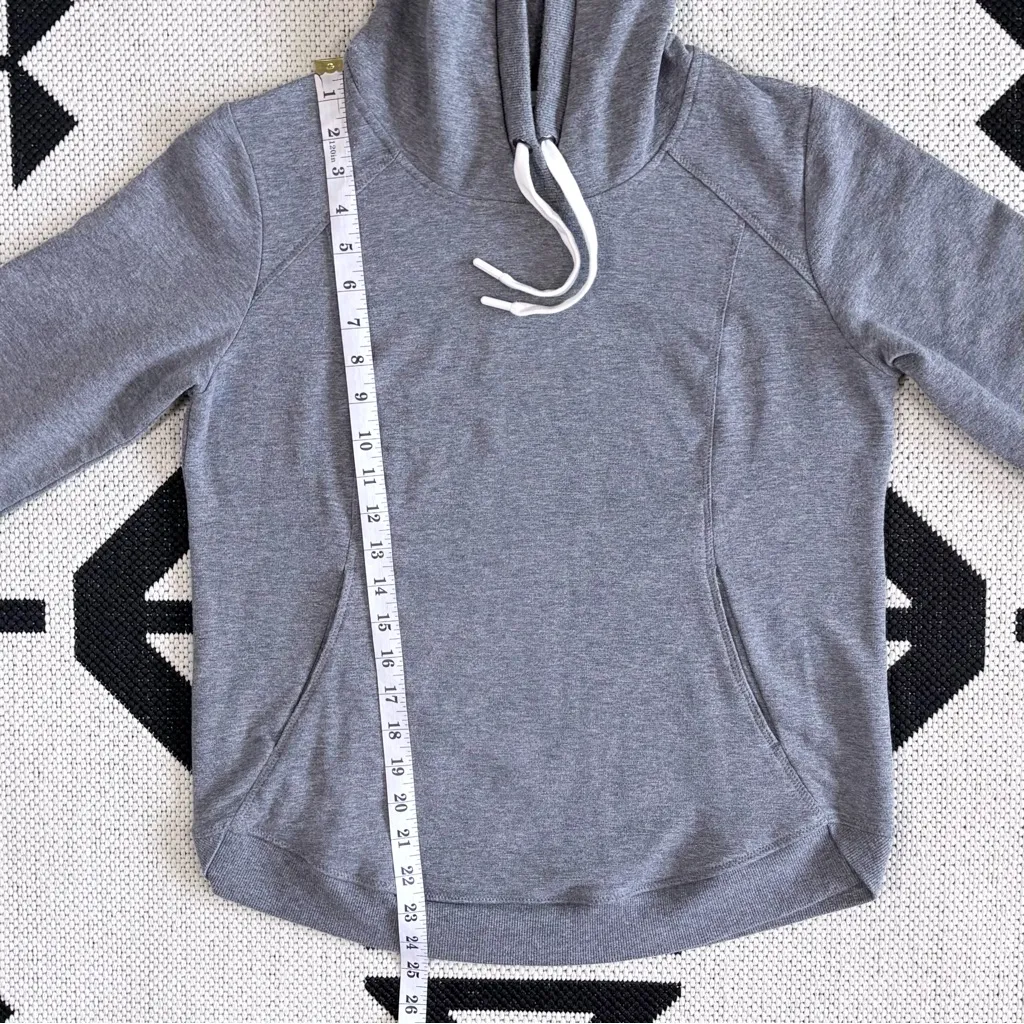 Zella En Route Pullover Hoodie in Heather Gray Medium - Image 6