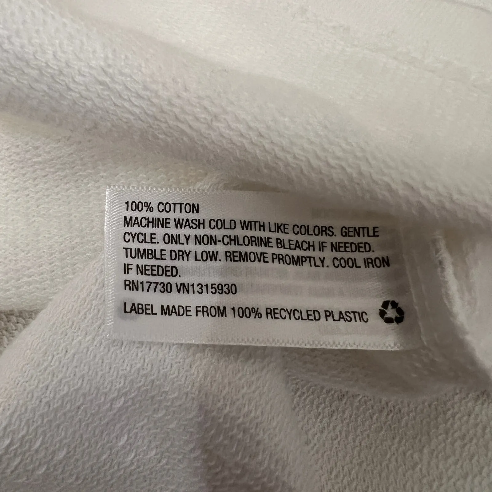 A New Day Women's White Long Sleeve Round Neck Eyelet Top - Size Small - NWT - Image 7