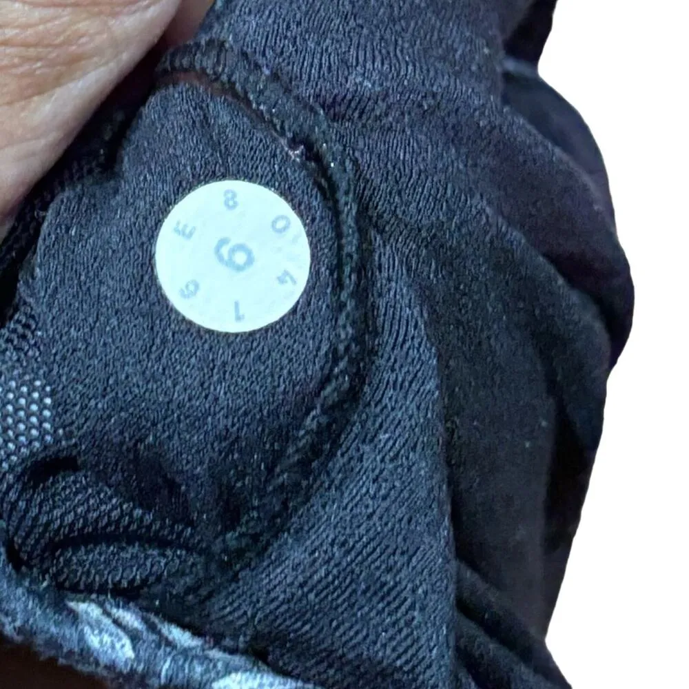 LULULEMON Women's Free To Be Zen Iridescent Multi Black Sports Bra Sz 6 - Image 7