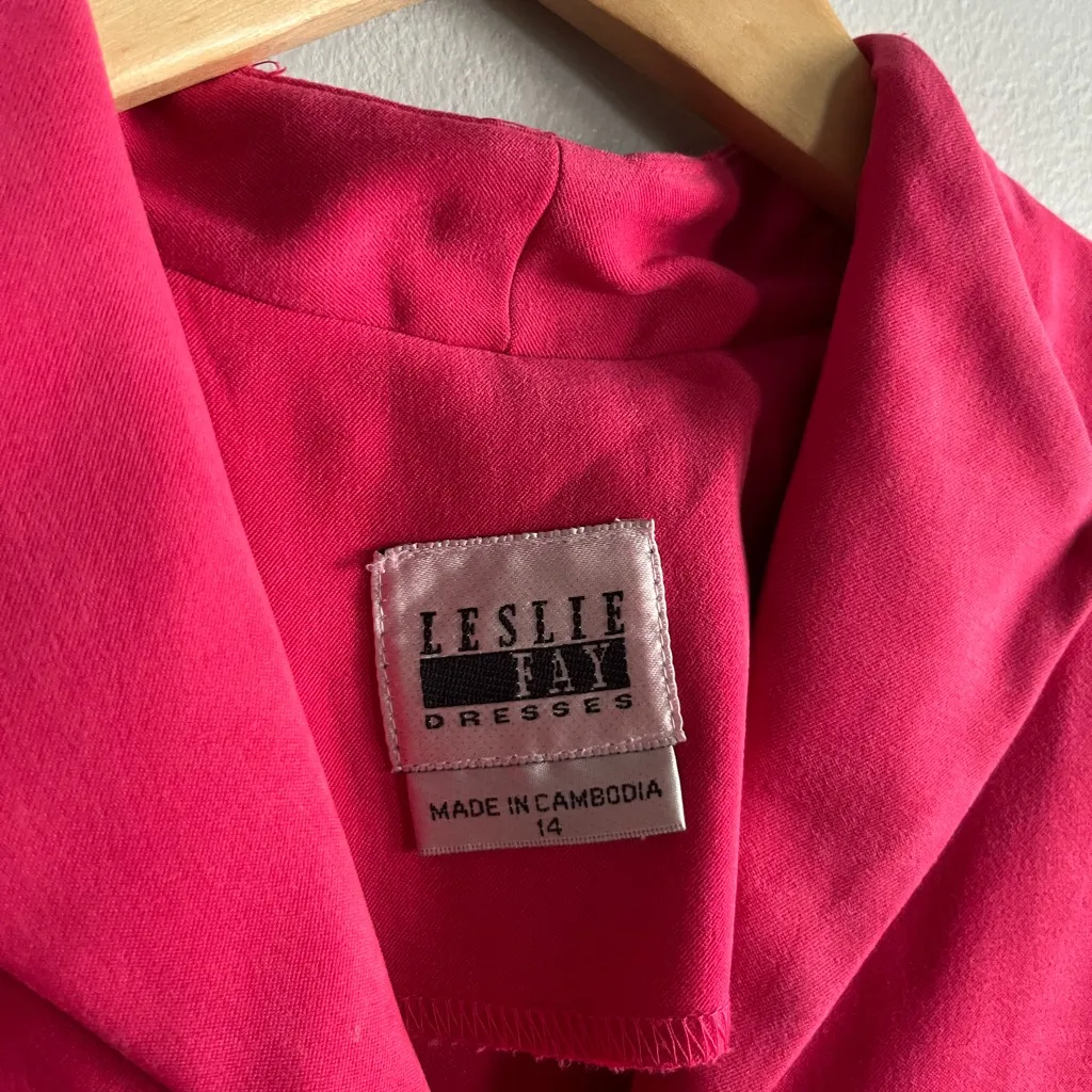 VINTAGE 90’s pink and black embroidered floral power suit Barbiecore blazer Size 14 - Image 3