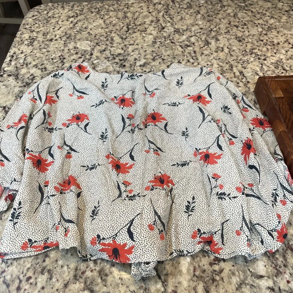 Jolt Red Floral Tie-Front Blouse - Image 4