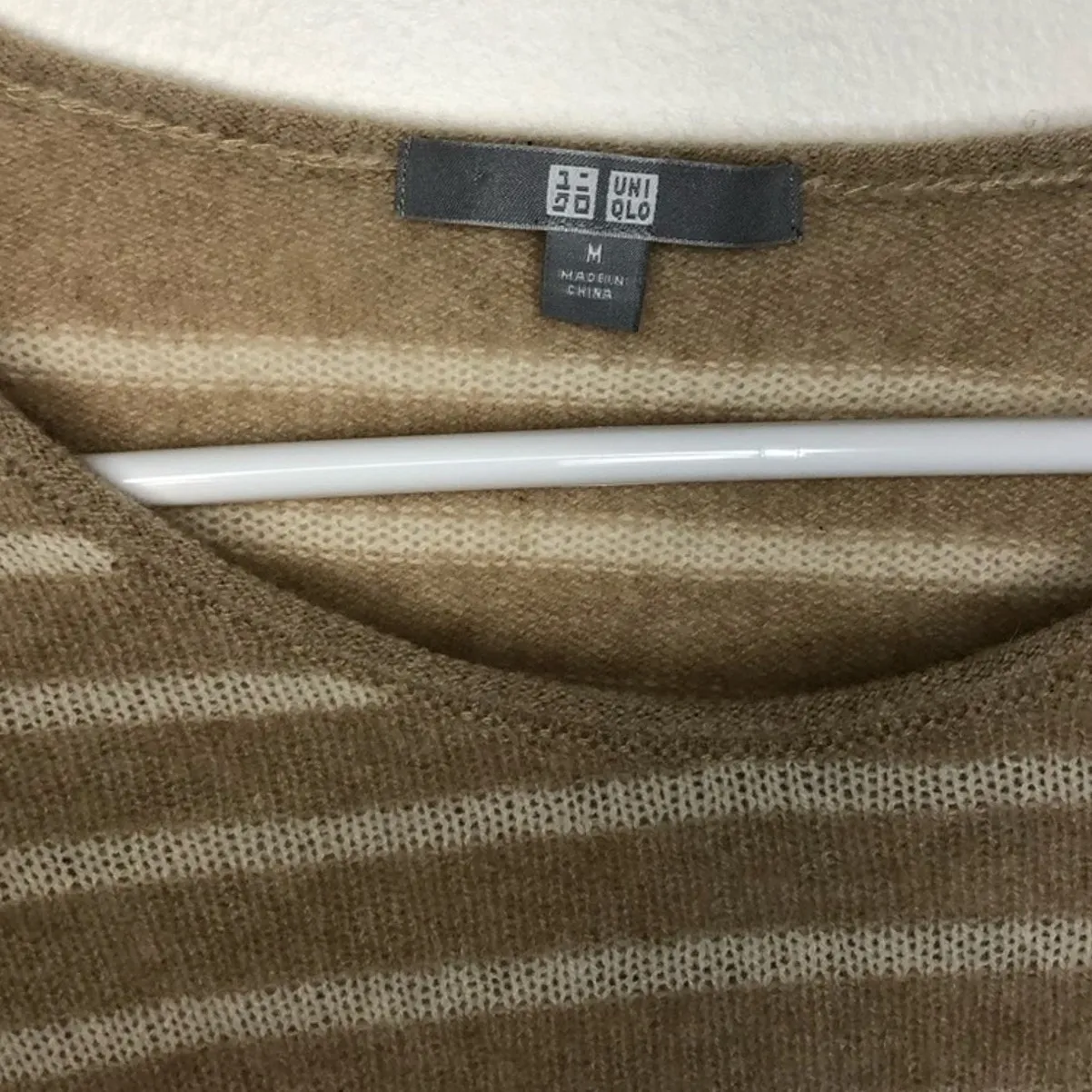 𝅺UNIQLO cashmere striped rolled hem long sleeve sweater - Image 6