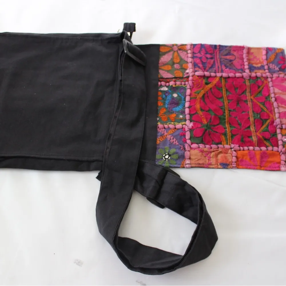 Patchwork Embroidered Pink Boho Crossbody Bag - Image 8