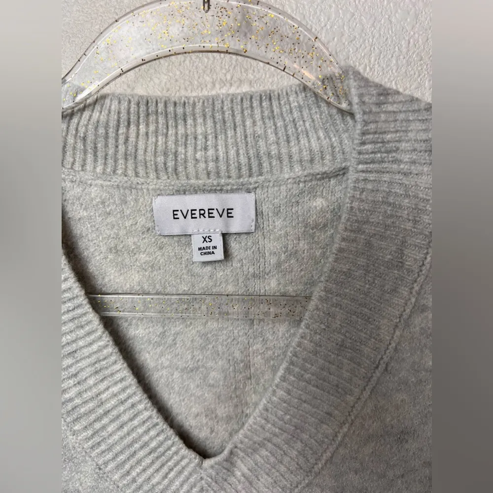 Evereve Soft Knit V-Neck Long Sleeve Sweater Size XS - Image 6