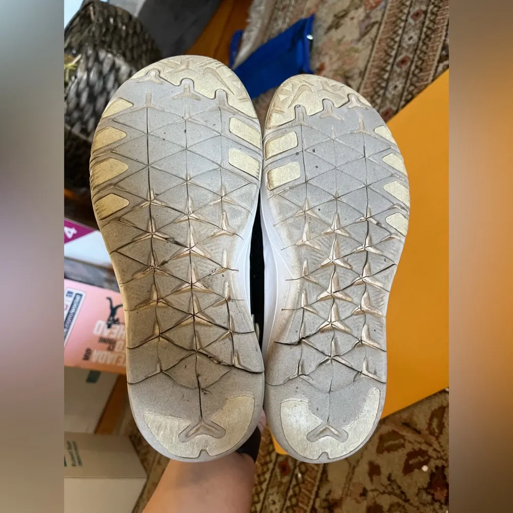 Black Nike free running shoes - Image 7