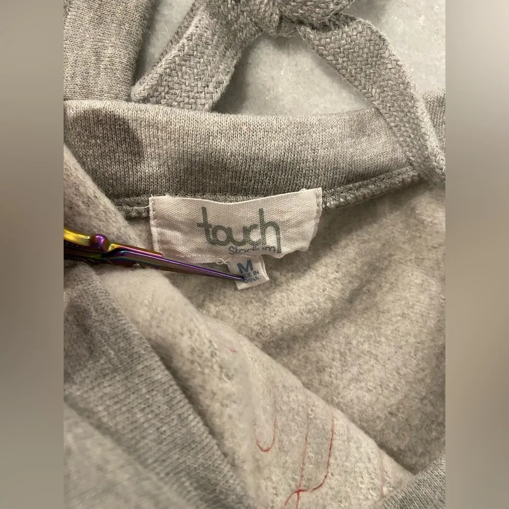 Tampa Bay Buccaneers Size M Touch Outfield Deep V - Image 12