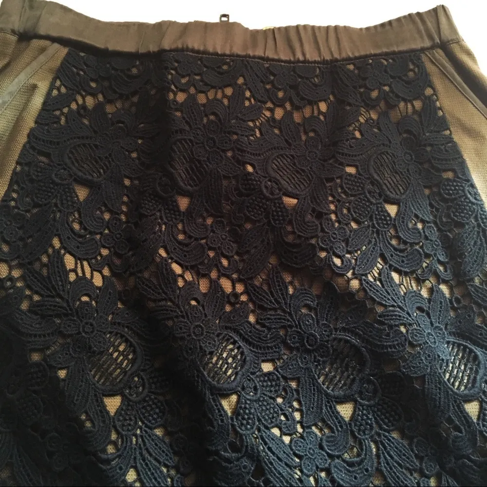 Anthropologie Maeve‎ Rione pencil skirt size 8 - Image 3