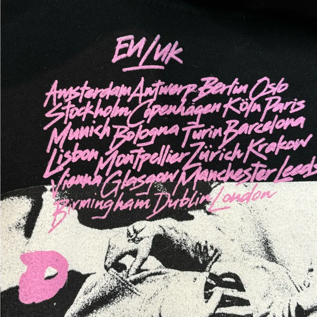 Shawn Mendes The Tour Merchandise Unisex Black and Pink Hoodie Size Medium - Image 7