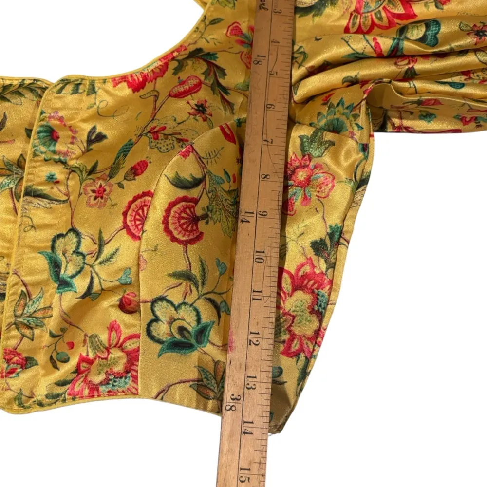 Women’s Yellow Floral Silk Ruffle Short Sleeve Cropped Blouse Size Medium - Image 12