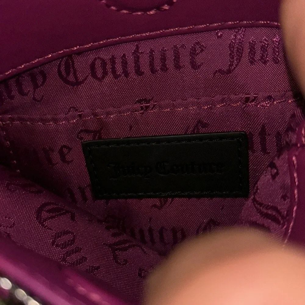 JUICY COUTURE PINK BLING CROSSBODY
BRAND NEW WITH TAGS DETACHABLE STRAP 💕💕💕💕💕 - Image 10
