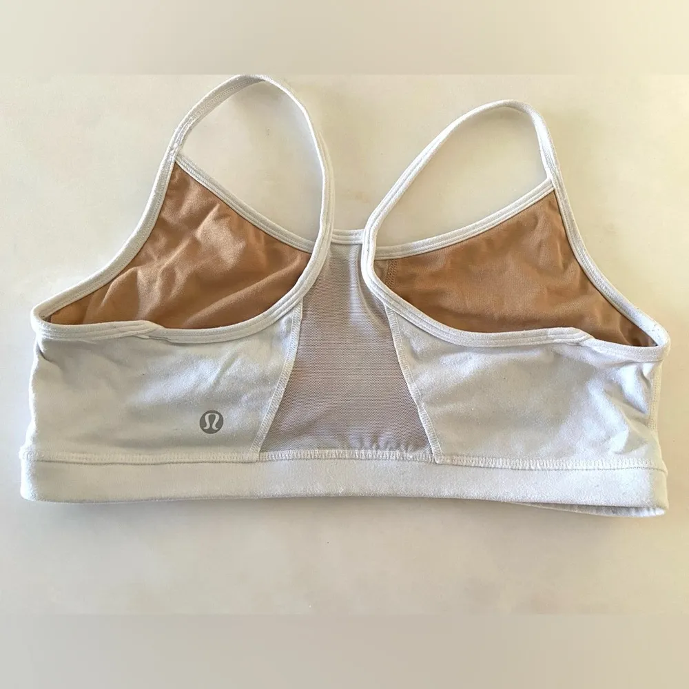 Lululemon Women’s Flow Y Bra White Sports Bra Size 8 - Image 2