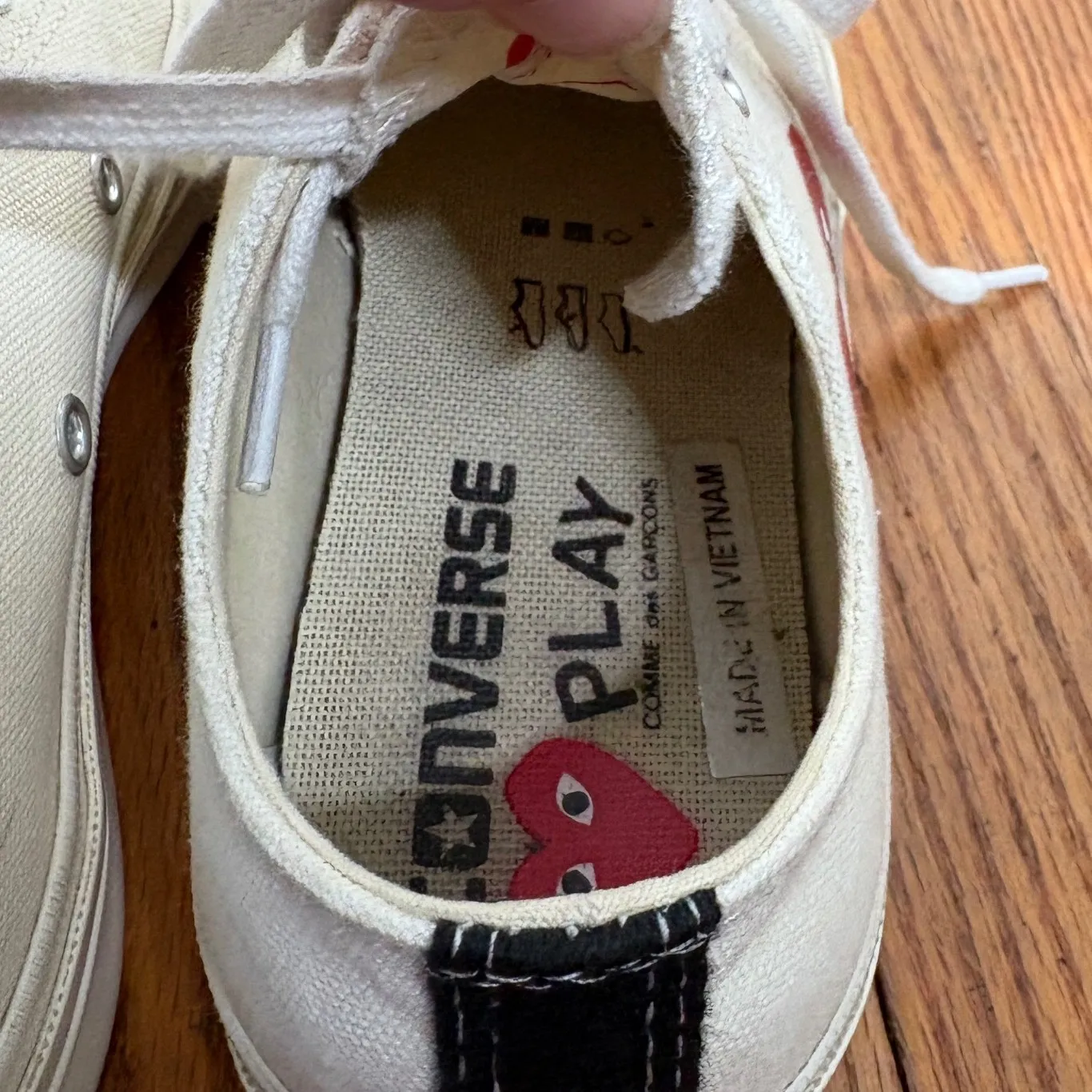 Comme des Garcons PLAY x Converse Chuck Taylor All Star Low Cream Shoes size 6 - Image 7