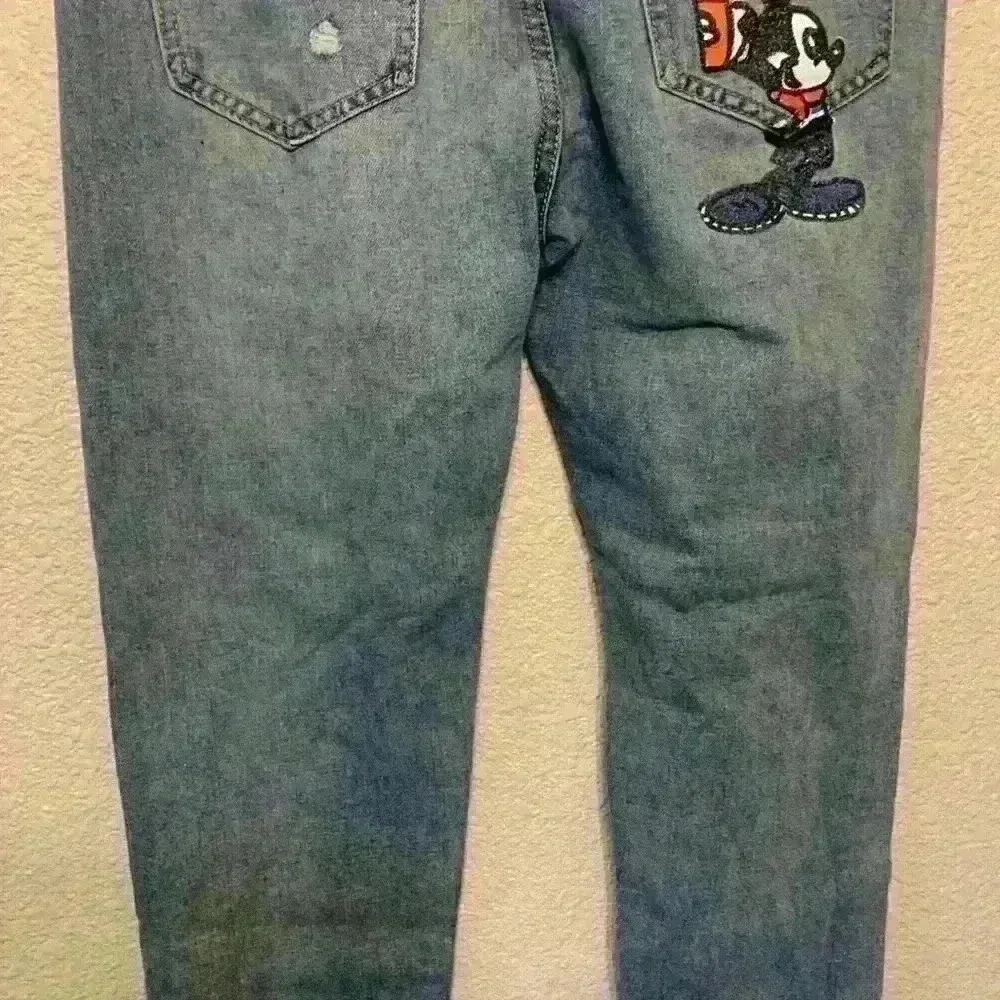 Mickey Mouse women’s Jeans sz 2XL slim fit medium wash streetwear Disney comfy Blue - Image 7