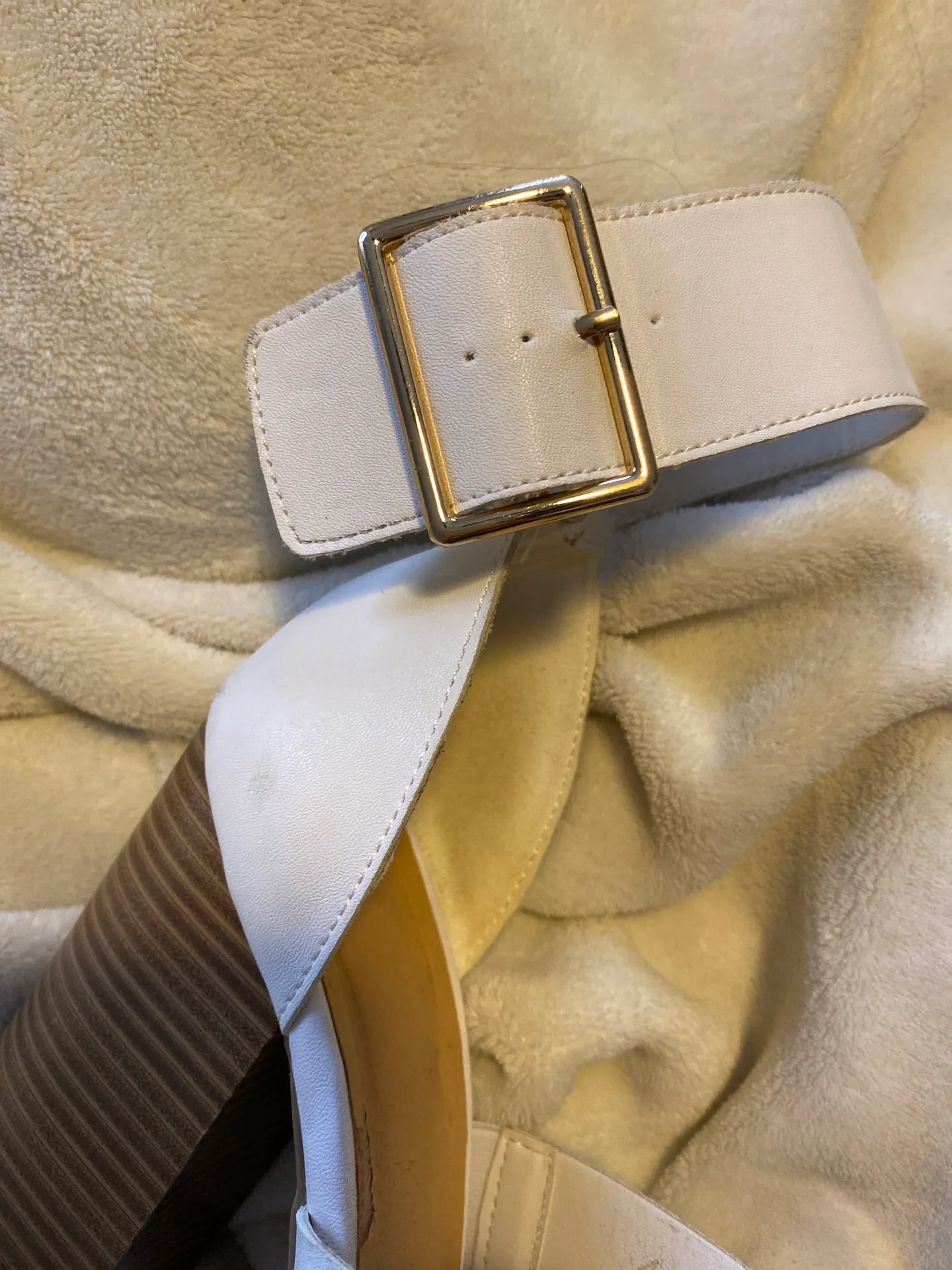 White Buckle Heeled Sandals Size 7 - Image 13