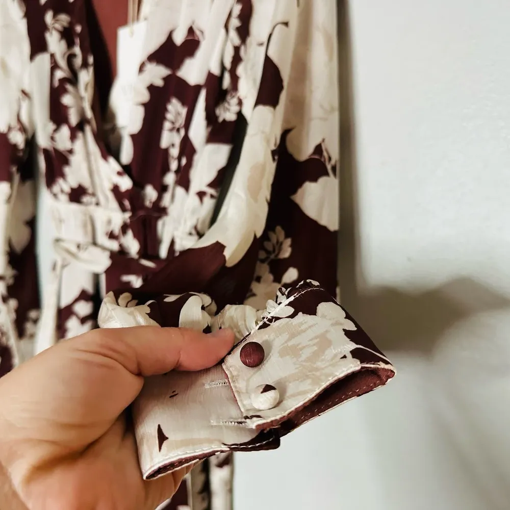 NWT VICI COLLECTION Brown Floral Print Long Sleeve Waist Tie Maxi Dress XS - Image 6