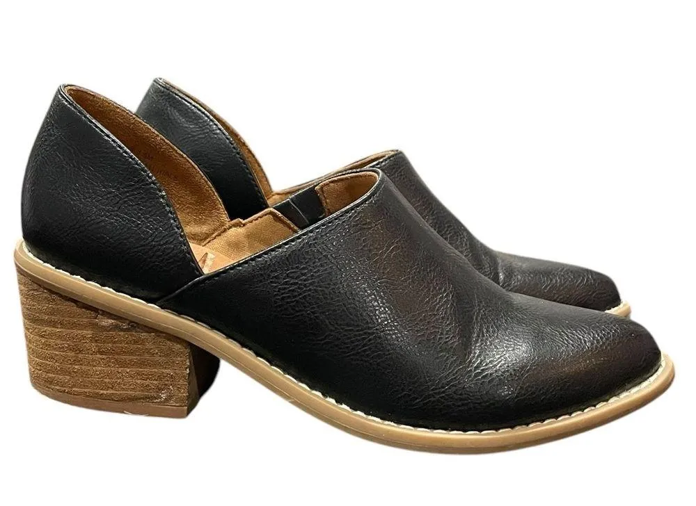 Cynthia Rowley Eddie Black Leather Dorsay Style Booties Size 7.5 - Image 3