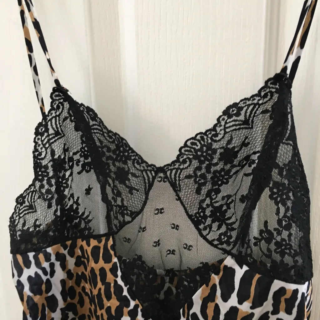 FINAL MARKDOWN Sexy ladies JCPenney vintage cami small 8/10 - Image 2