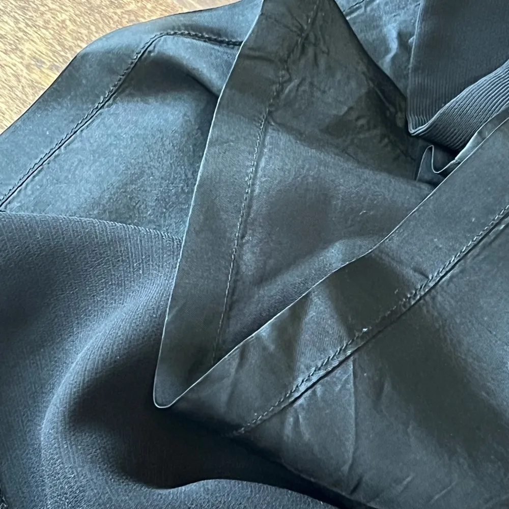 MAGGY LONDON Luxurious Crepe & Silk Dress Size 4 - Image 11