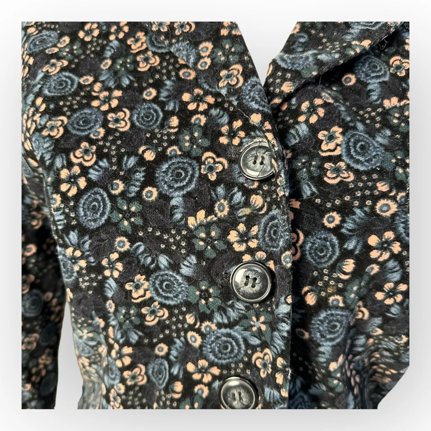 Urban Outfitters Kimchi and‎ Blue Floral Velvet Blazer Size M - Image 8