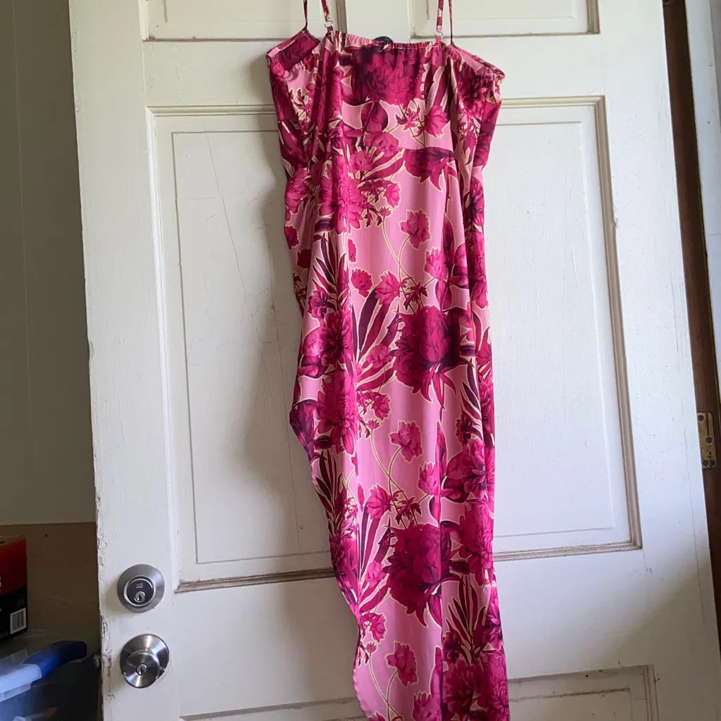PLT PINK FLORAL SLINKY DRESS - Image 4