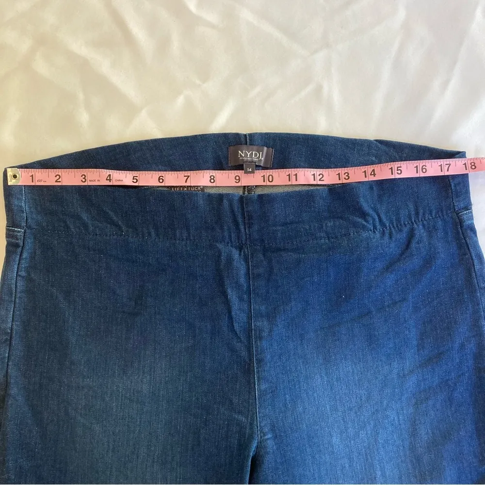 Skinny Ankle Pull-On Jeans With Side Slits - Image 14