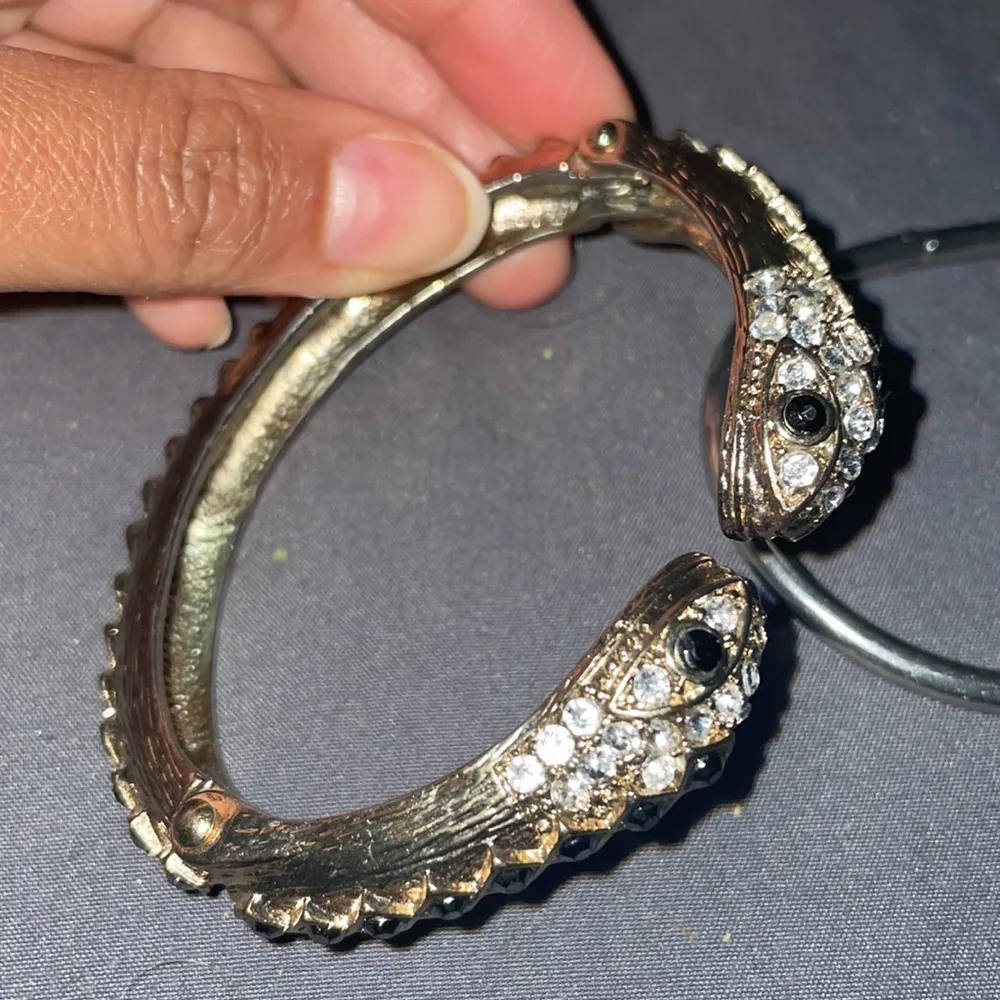 Snake nail bracelet set - Image 4