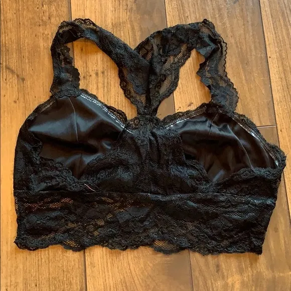 5/$15‎ Medium black bra - Image 2