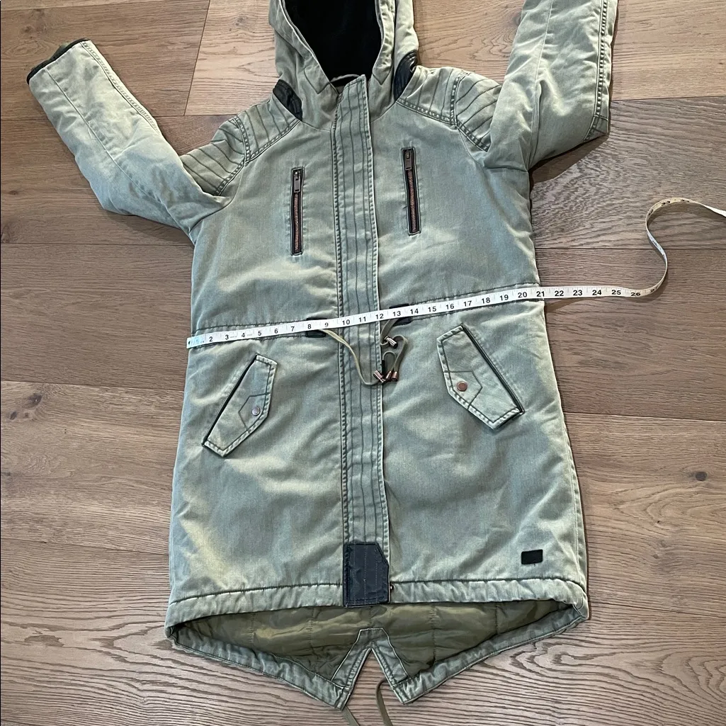 Vero Moda Parka Size Medium NWT *Missing Faux Fur Trim* - Image 8