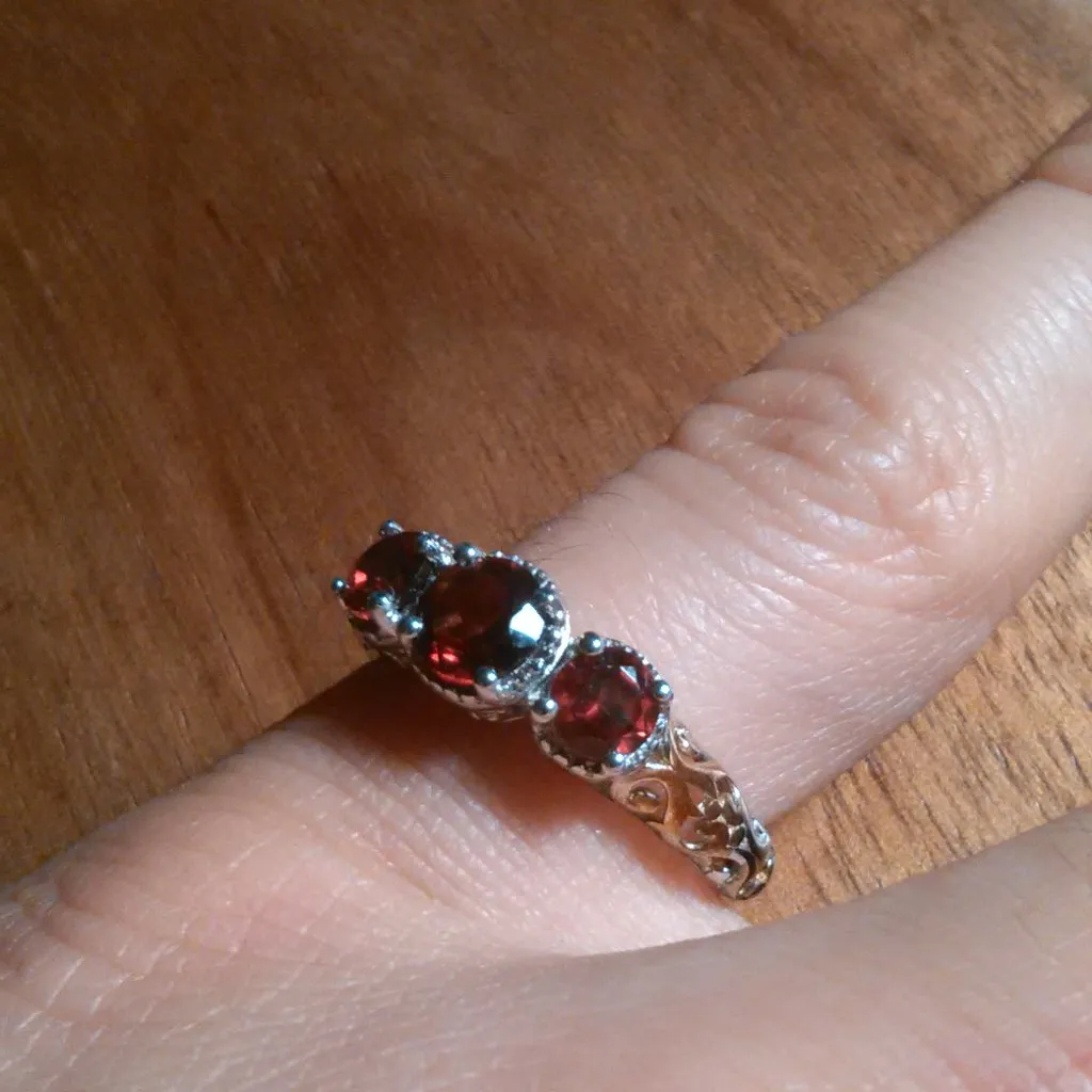 Mozambique Garnet Sterling Silver Trilogy Ring (Size 6) - Image 3