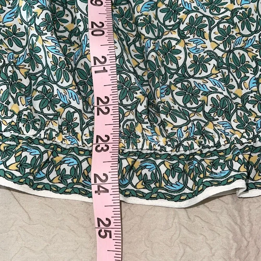 Max Studio Womens Short Flutter Sleeve Bubble Hem V-Neck Blouse Green Medium NWT - Image 7