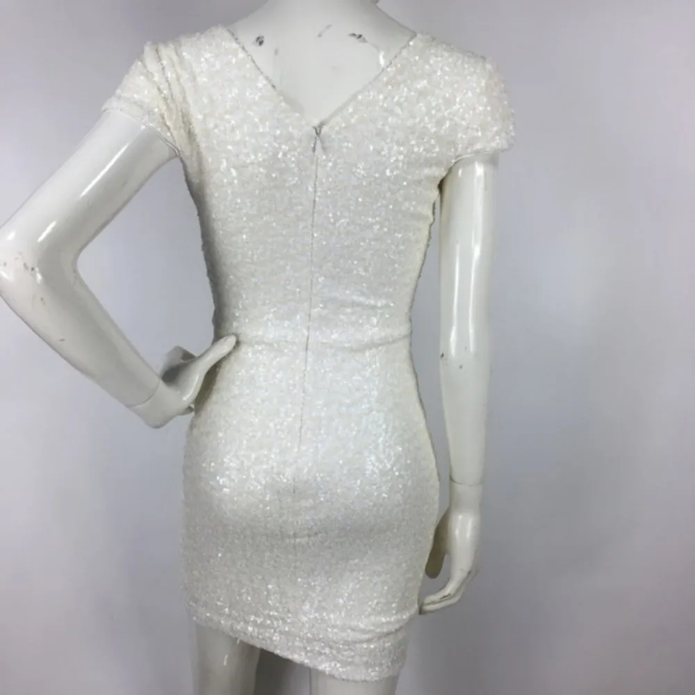 Dress the Population V Neck Bodycon Dress - Image 2