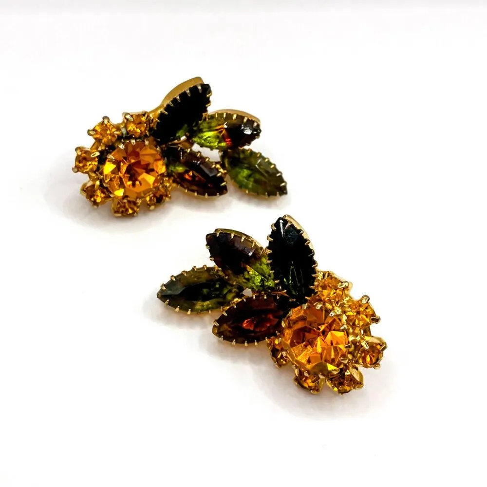 Vintage 1960s Unsigned Amber, Topaz, Peridot, Goldtone Clip - Image 2