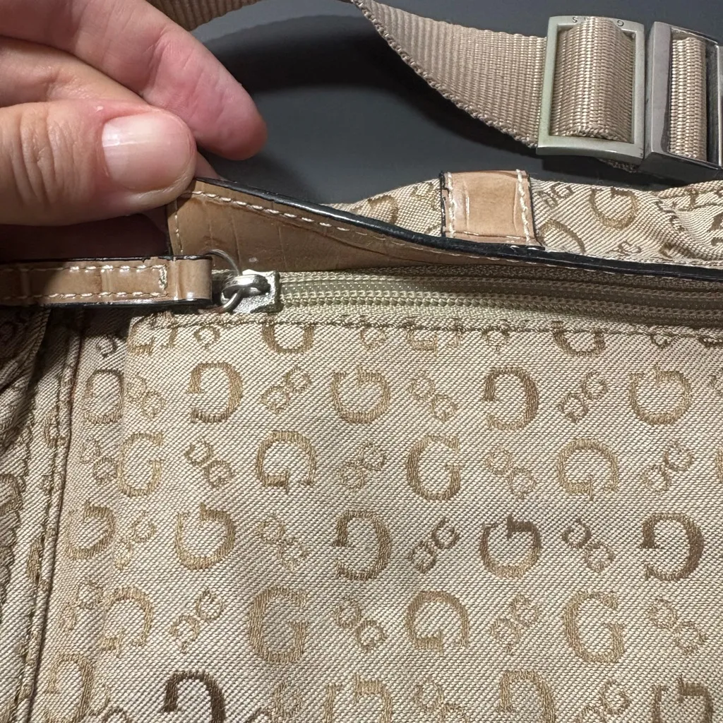 GUESS Vintage Y2K Monogram Utility-Style Belt Bag - Image 8