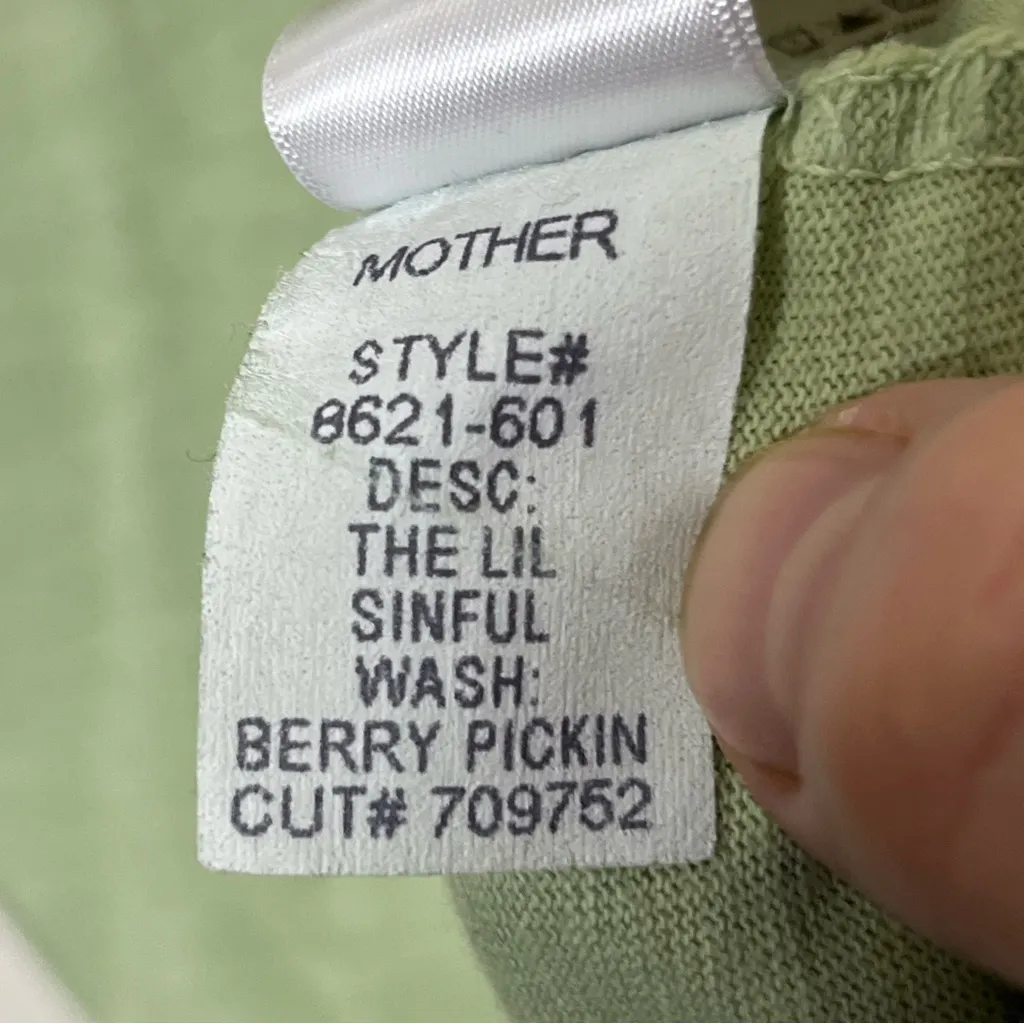 MOTHER The Lil Sinful Tee Women’s XS Green Berry Picking Graphic Cotton T - Image 5