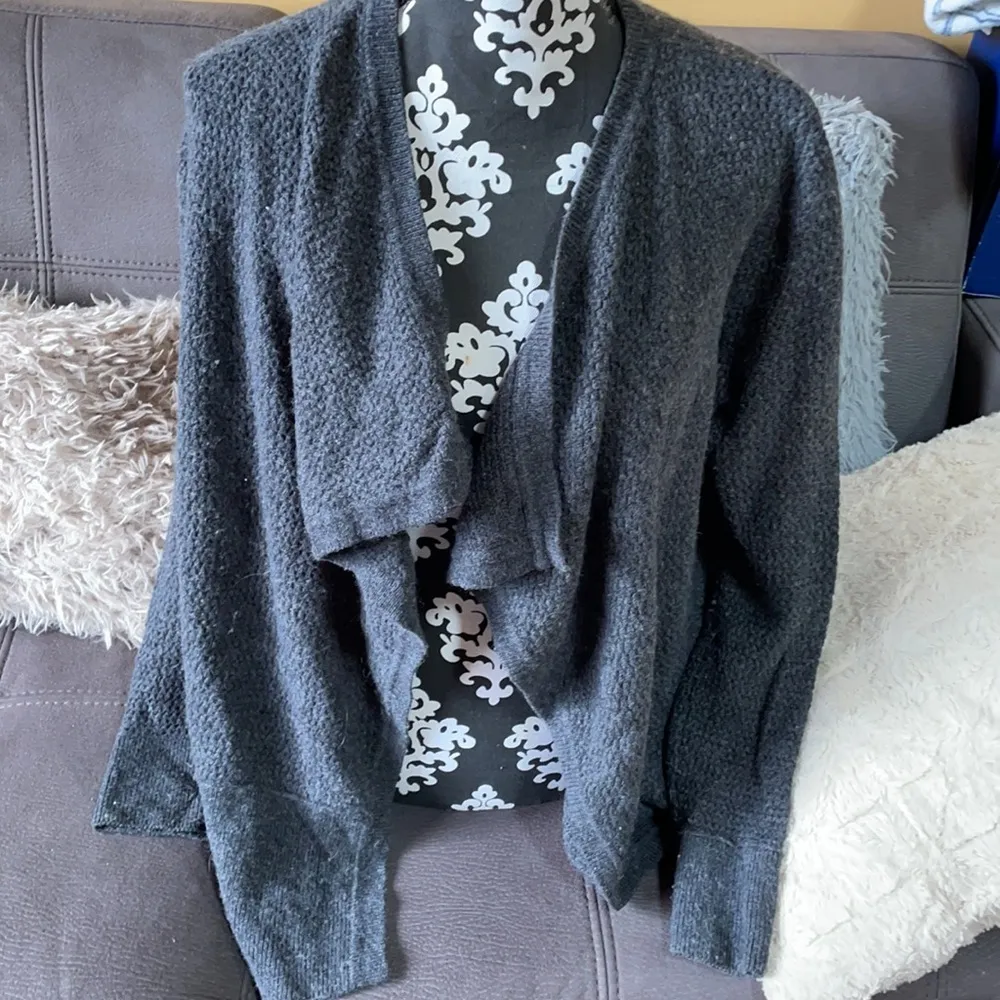 ANN TAYLOR LOFT Gray Cardigan Size Large - Image 2