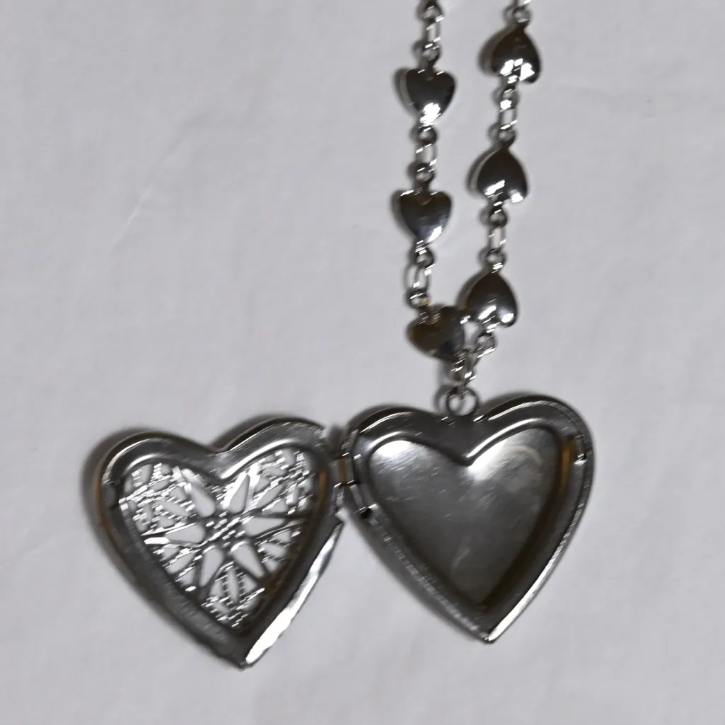 Chic Silver Heart Charm Locket Necklace for Picture valentine love partner child - Image 4