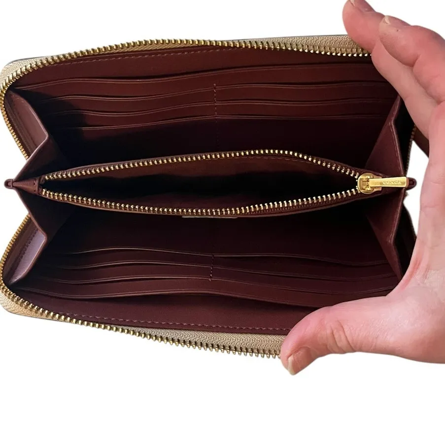 Disney X Coach Accordion Zip Wallet In Signature Canvas With Patches Cinderella - Image 4