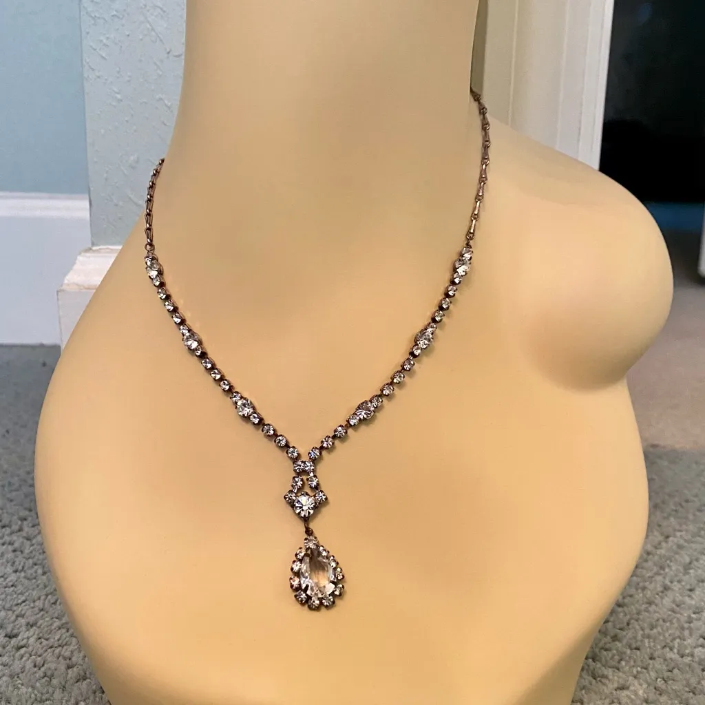 Beautiful Rhinestone Jewel Necklace/Costume Jewelry - Image 3