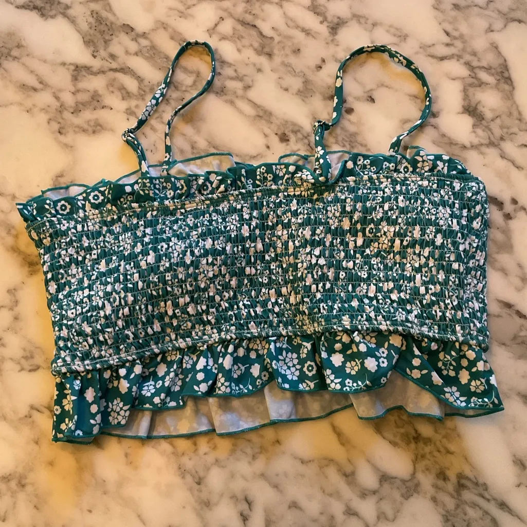 NWOT Green floral smocked crop top Sz XL - Image 2