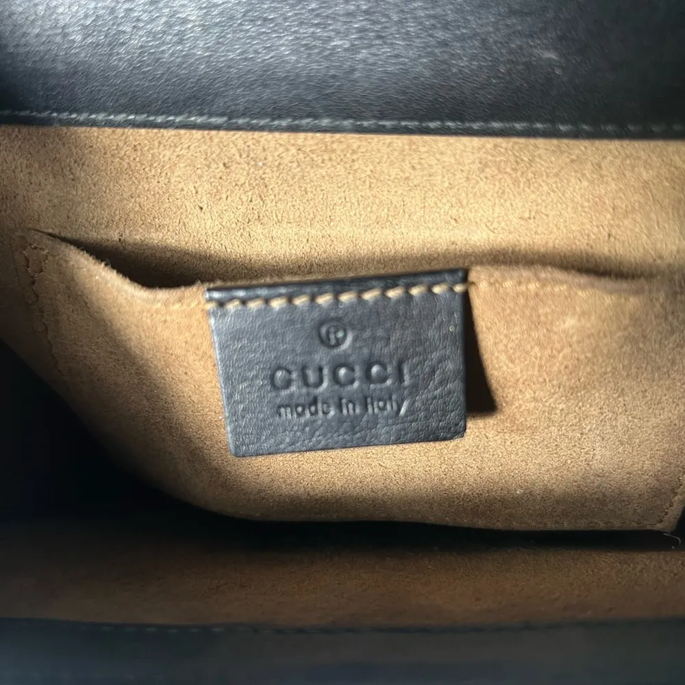 Gucci  GG Black Leather Small Padlock Shoulder Bag Purse - Image 14