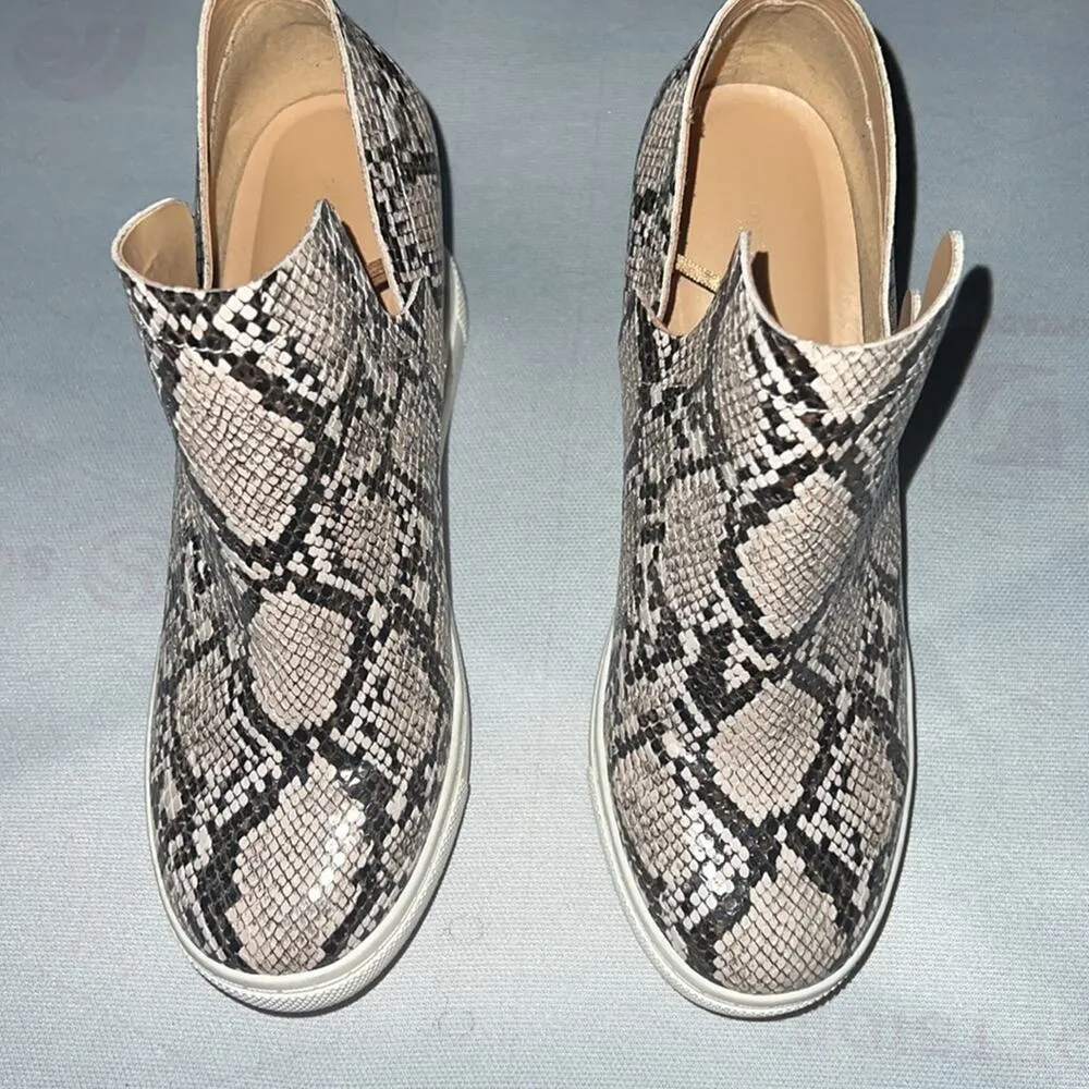 - Express Womens Wedge Sneakers Shoes Black Beige Snake Print Slip On 9 - Image 3