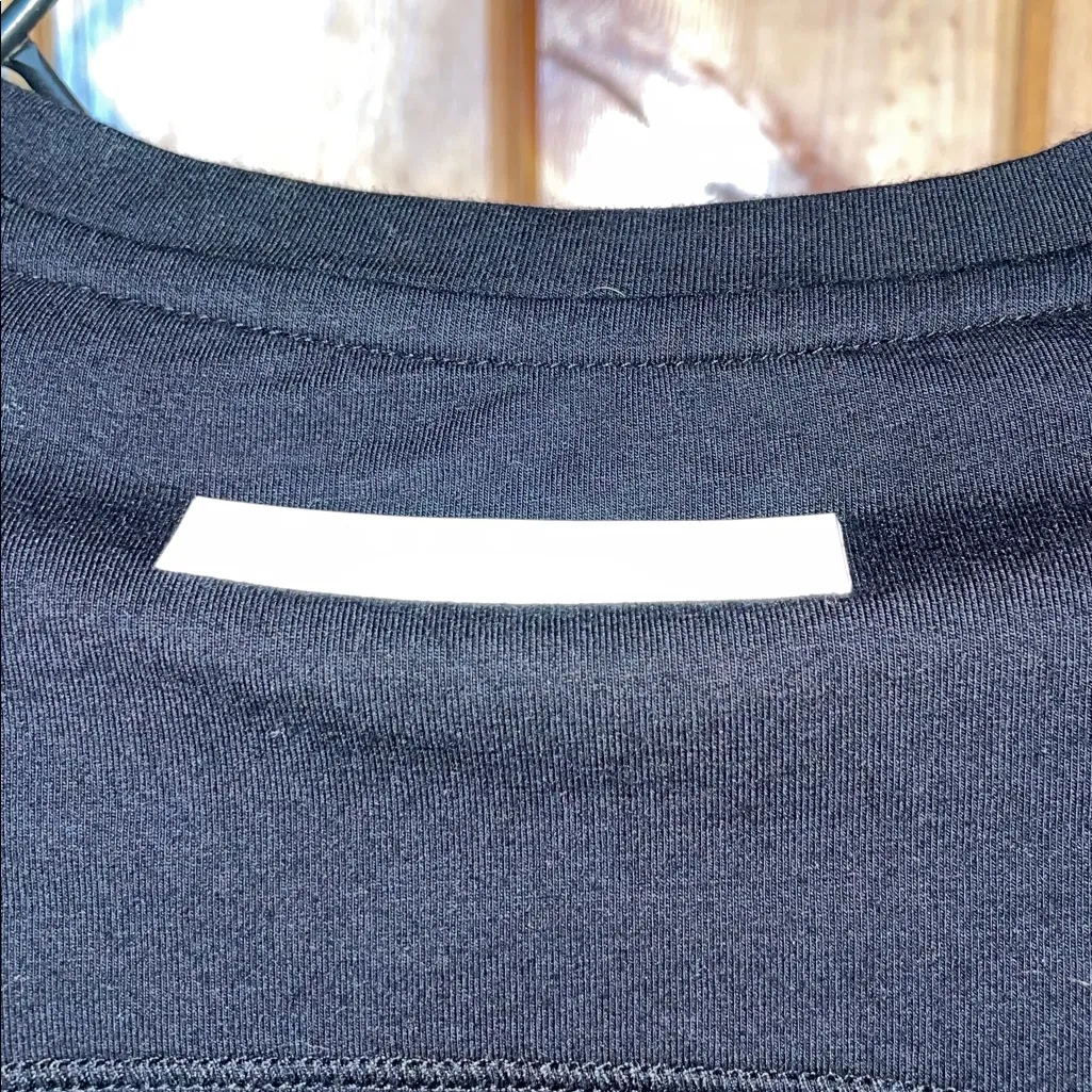 Black Long Sleeve Top alphalete cropped loose fitting workout top athletic wear - Image 4