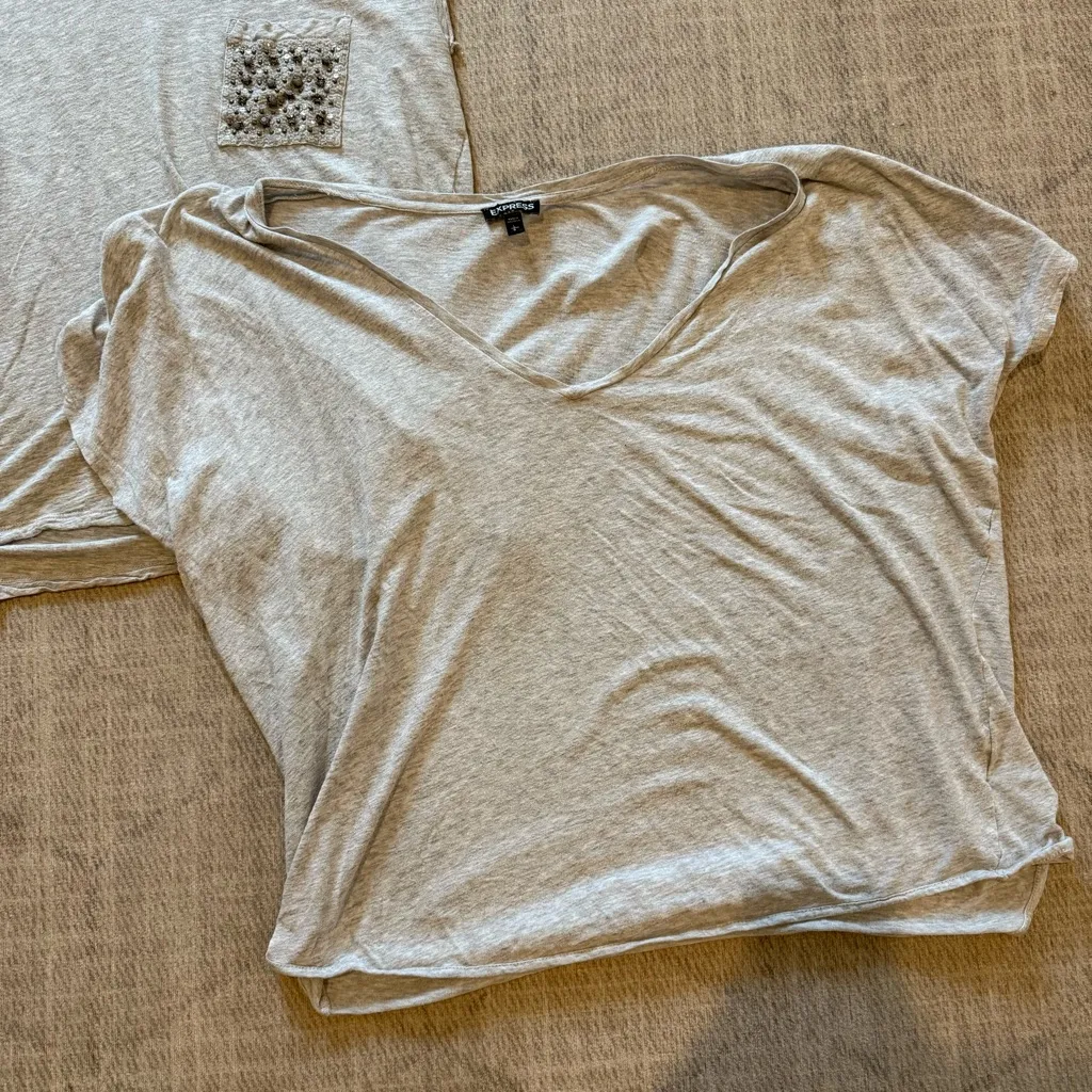 Express Women's Light Gray and Blue Short Sleeve Tops Large - Image 3