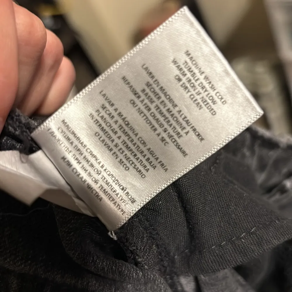 Re/done Worn Black Jeans With Rip - Image 7