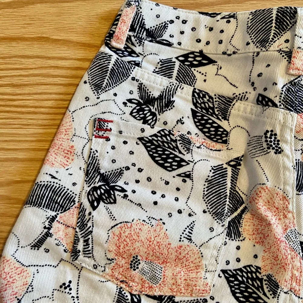 ••BDG Boot Floral High-Rise Denim Shorts - Image 5